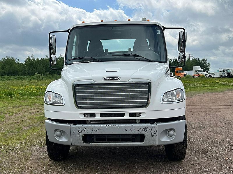 2019 Freightliner M2