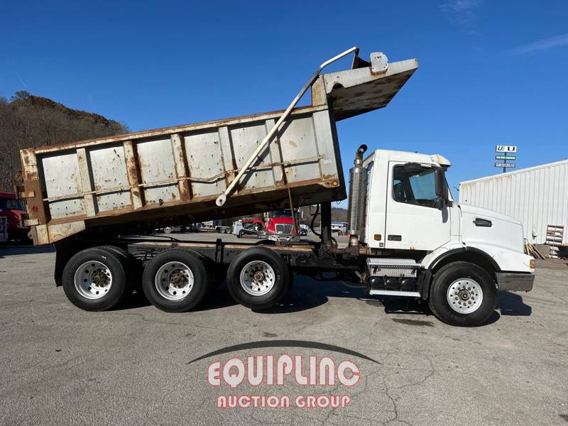 2005 VOLVO TRUCK VHD (For Sale) | Dump Truck | #ELAG377897