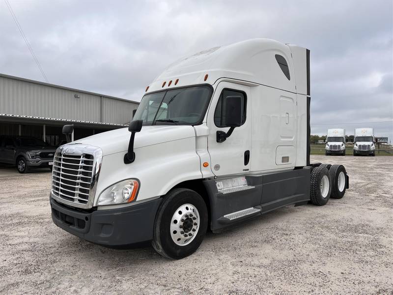 2017 Freightliner Cascadia 125 (For Sale) | 72