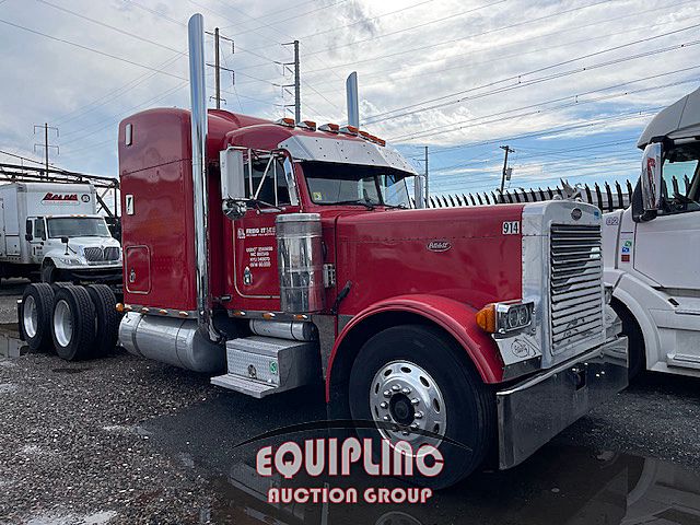 1997 Peterbilt 379 (For Sale) Sleeper Truck DKF054157