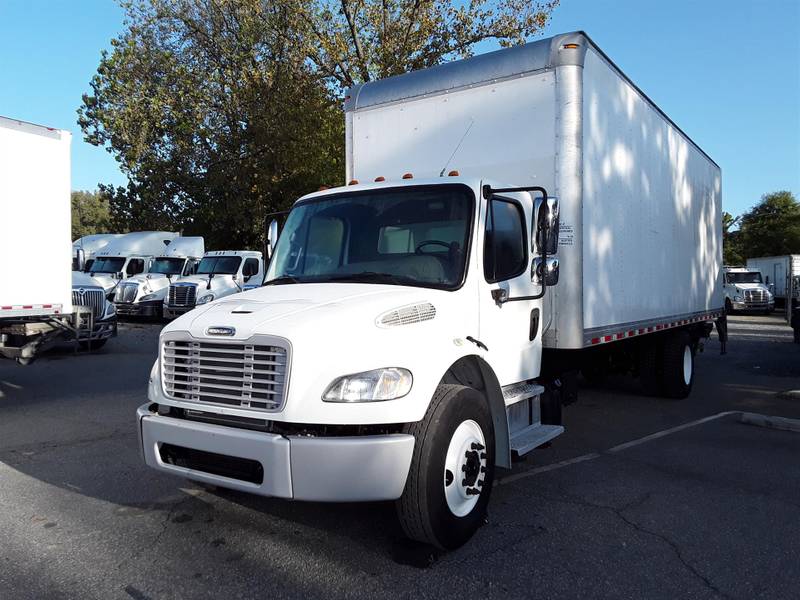 2018 Freightliner M2 106 For Sale | 26' Box | Non CDL | #686369