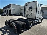 2018 Freightliner Cascadia 125 - Sleeper Truck