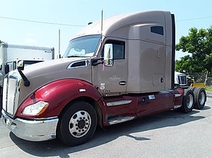 2019 Kenworth T680 - Sleeper Truck