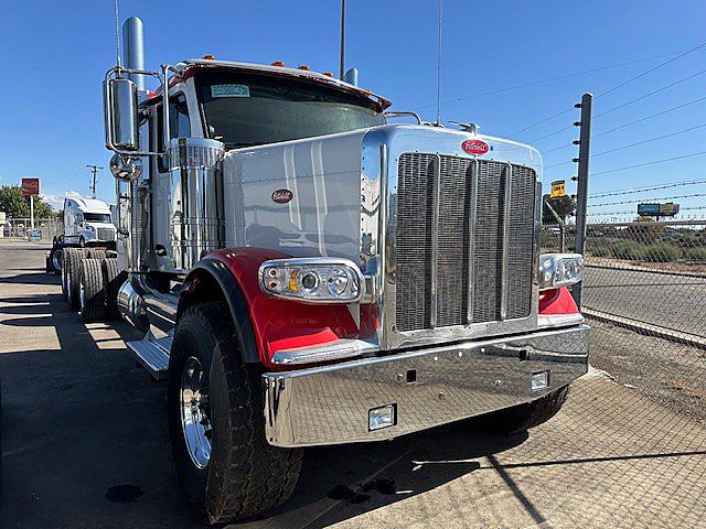 2025 Peterbilt 589