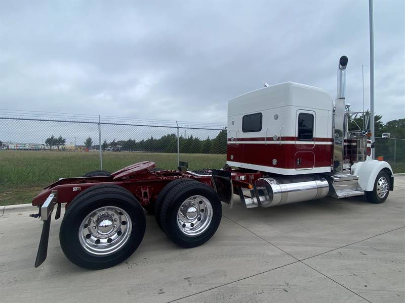 2022 Kenworth W900L (For Sale) | 72