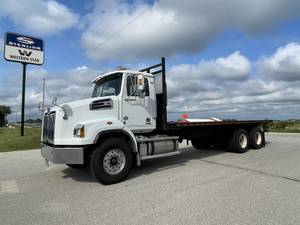 2017 Western Star 4700SB - Cab & Chassis