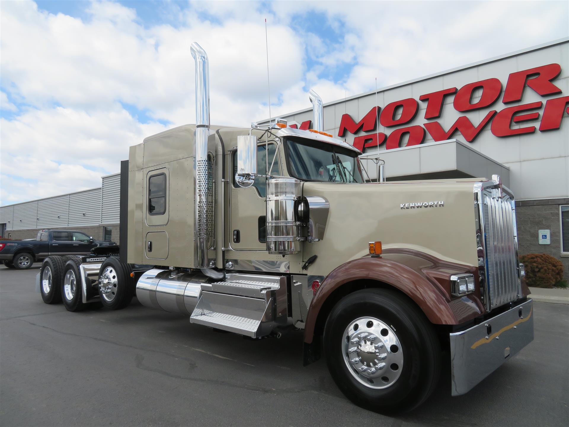 2025 Kenworth W900L (For Sale) 72" Sleeper 133505 * Stock