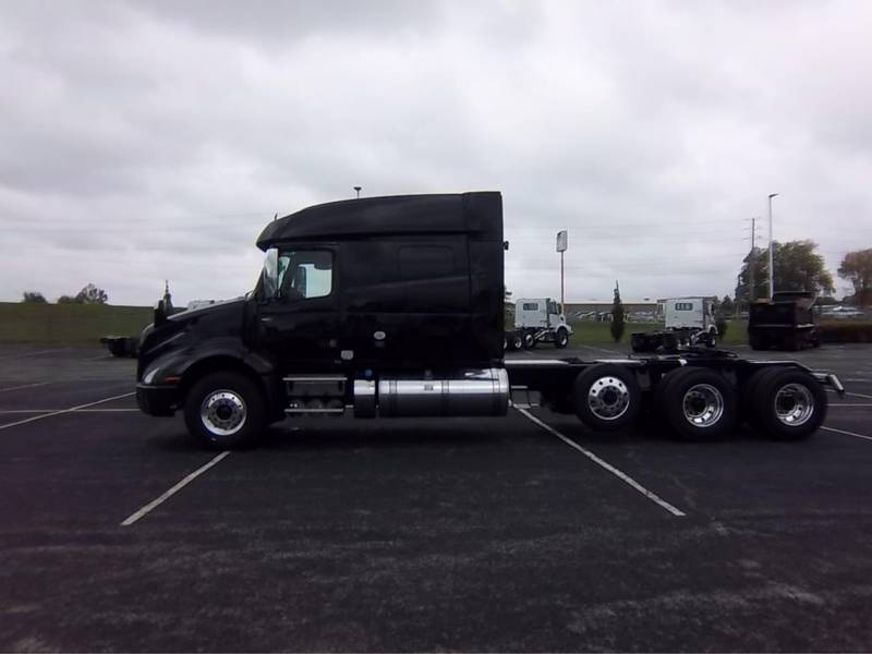 2024 Volvo VNL 740 (For Sale) 77" Sleeper V653835