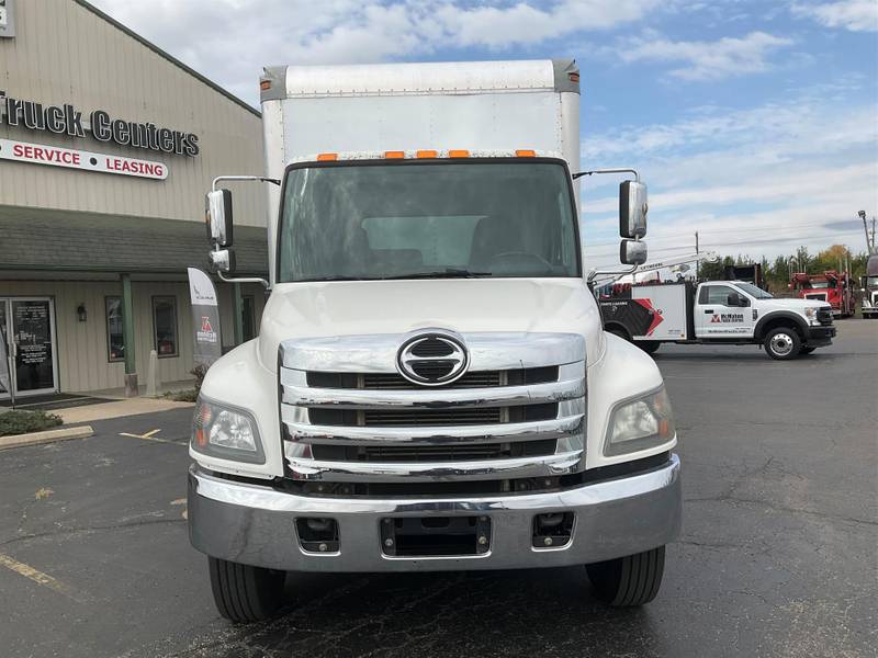 2014 Hino 268A For Sale | 24' Box | Non CDL | #5650275