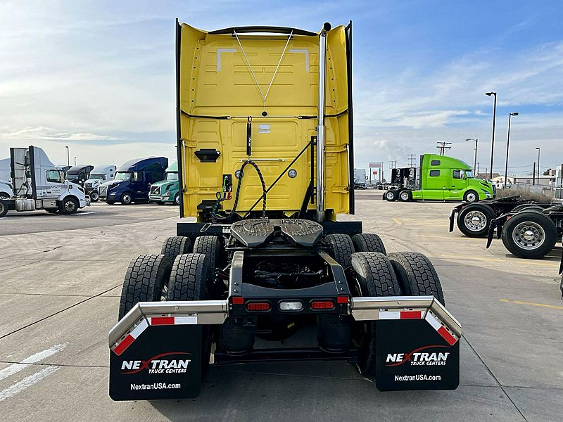 2024 Volvo VNL (For Sale) Sleeper Truck 23VN656009