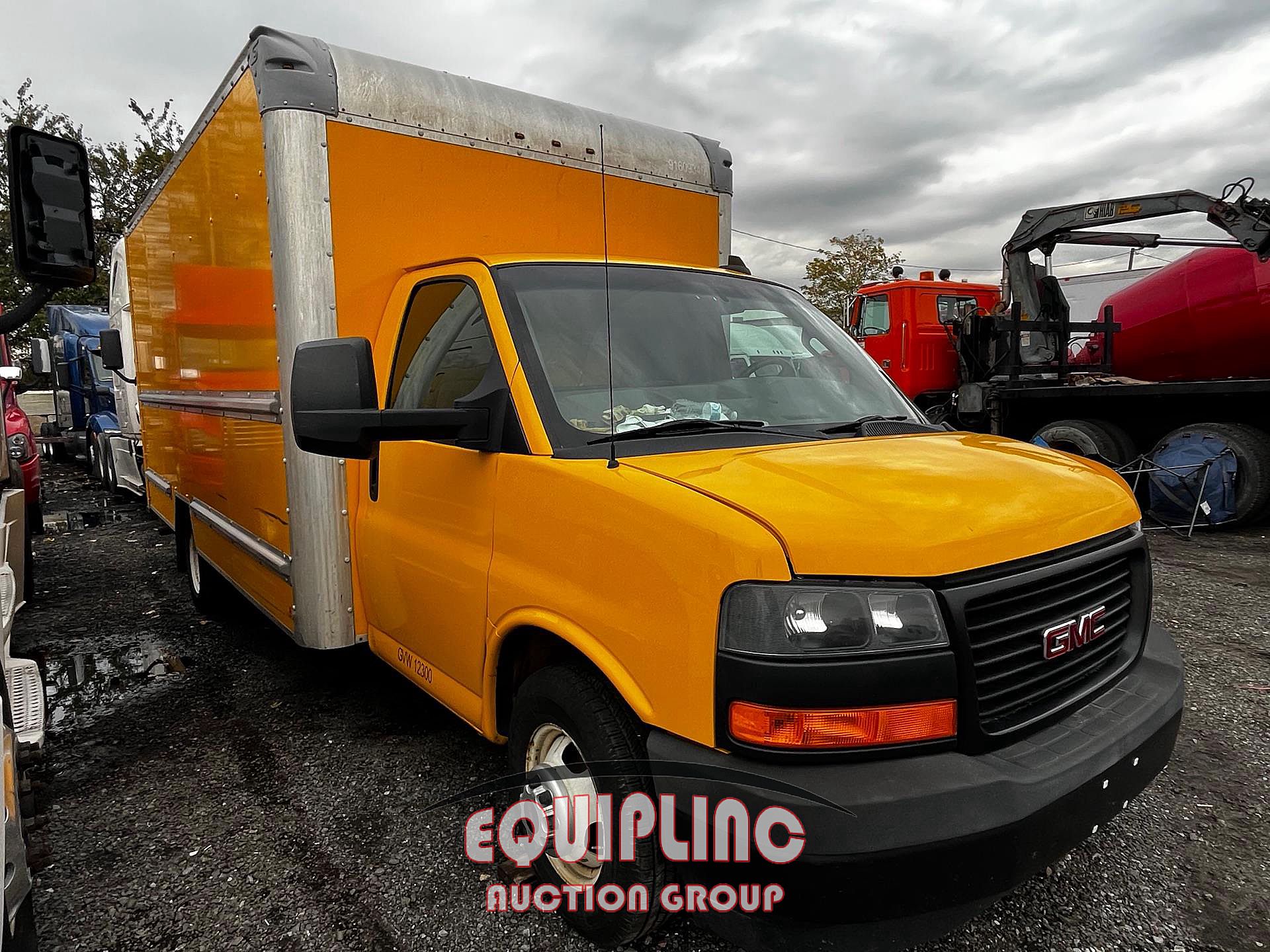 2018 GMC 3500 12 FT BOX TRUCK (For Sale) 12' Box CF901899