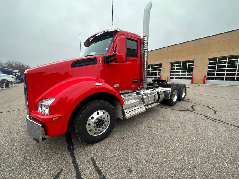 2024 Kenworth T880 (For Sale) Sleeper Truck APPRAISAL