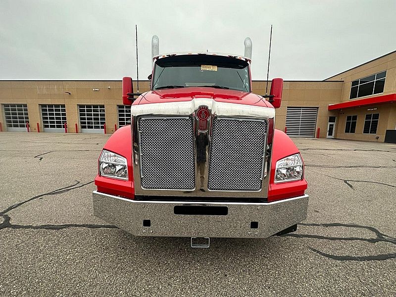 2024 Kenworth T880 (For Sale) Sleeper Truck APPRAISAL