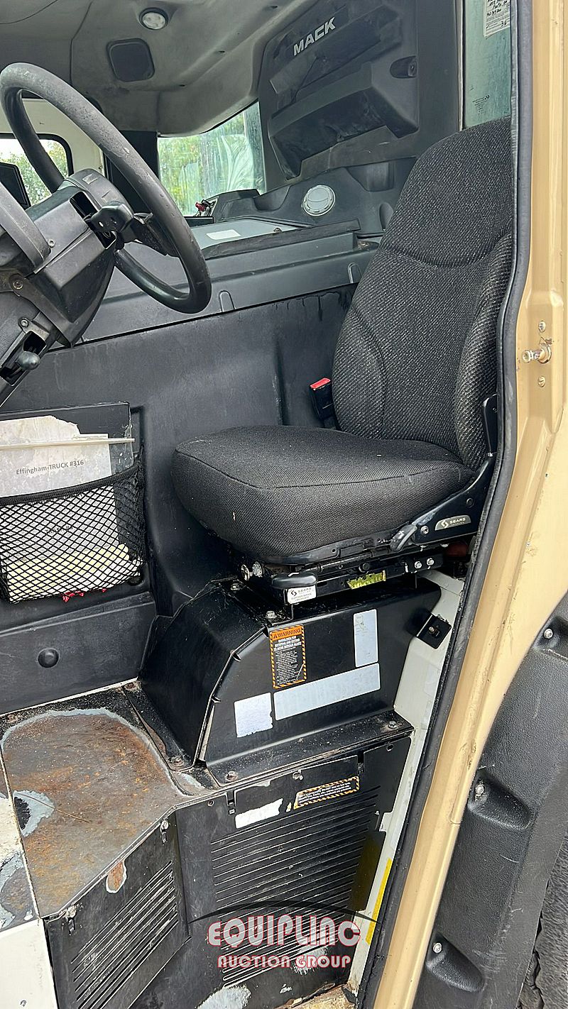 2018 Mack LR613 REAR LOADER GARBAGE TRUC (For Sale) | Refuse Truck ...