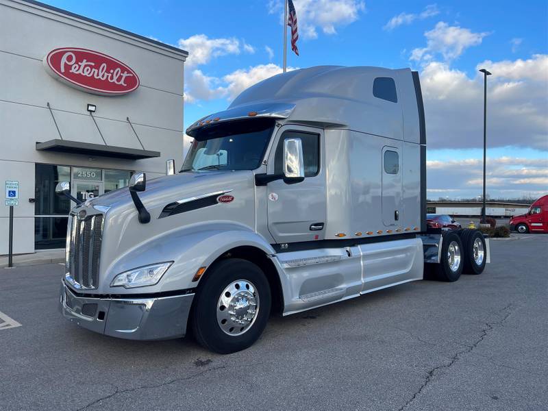 2023 Peterbilt 579 (For Sale) | 80" Sleeper | #D805216