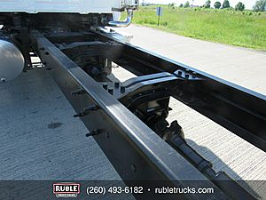 2005 Mack CV713