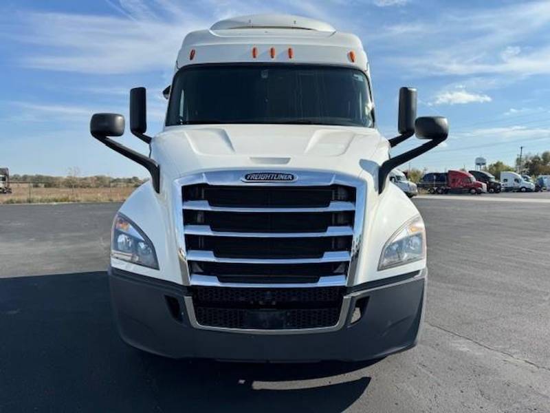 2020 Freightliner Cascadia 116 (For Sale) | 60