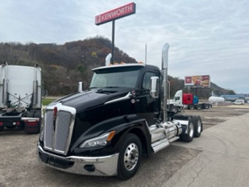 2024 Kenworth T680 For Sale Day Cab RJ363972