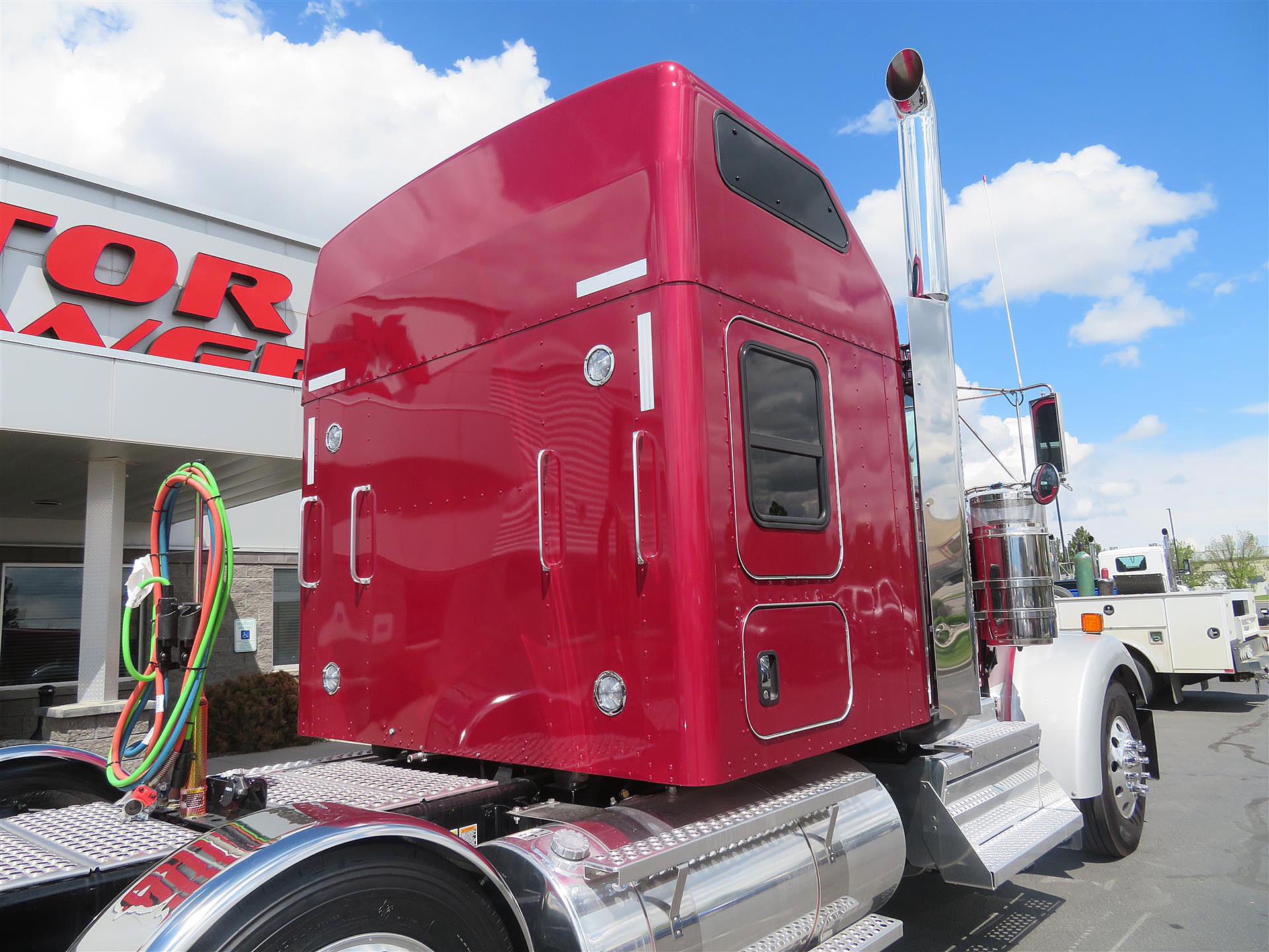 2025 Kenworth W900L (For Sale) 72" Sleeper 137382 * Stock