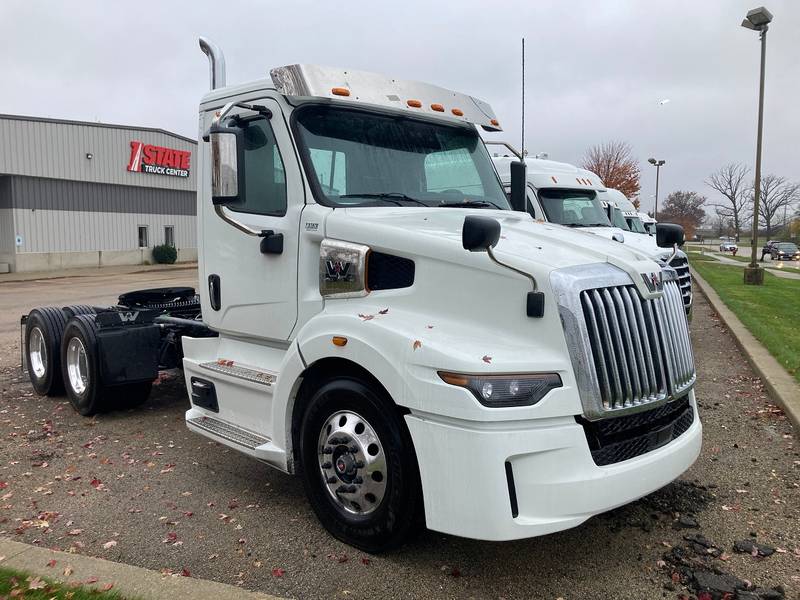 2024 Western Star 57X (For Sale) Day Cab 784032