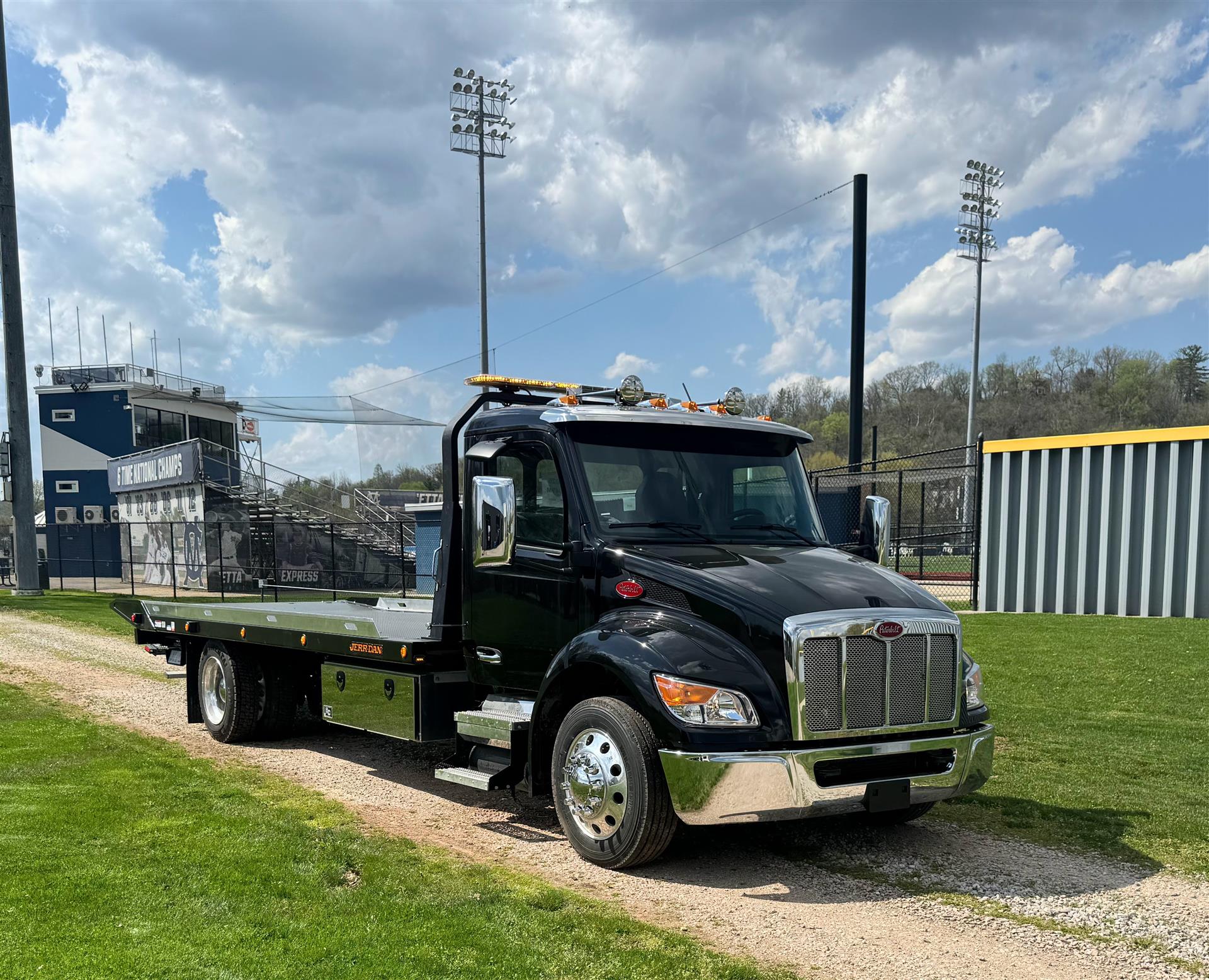 2024 Peterbilt 536 (For Sale) Rollback Non CDL A396C/A396B