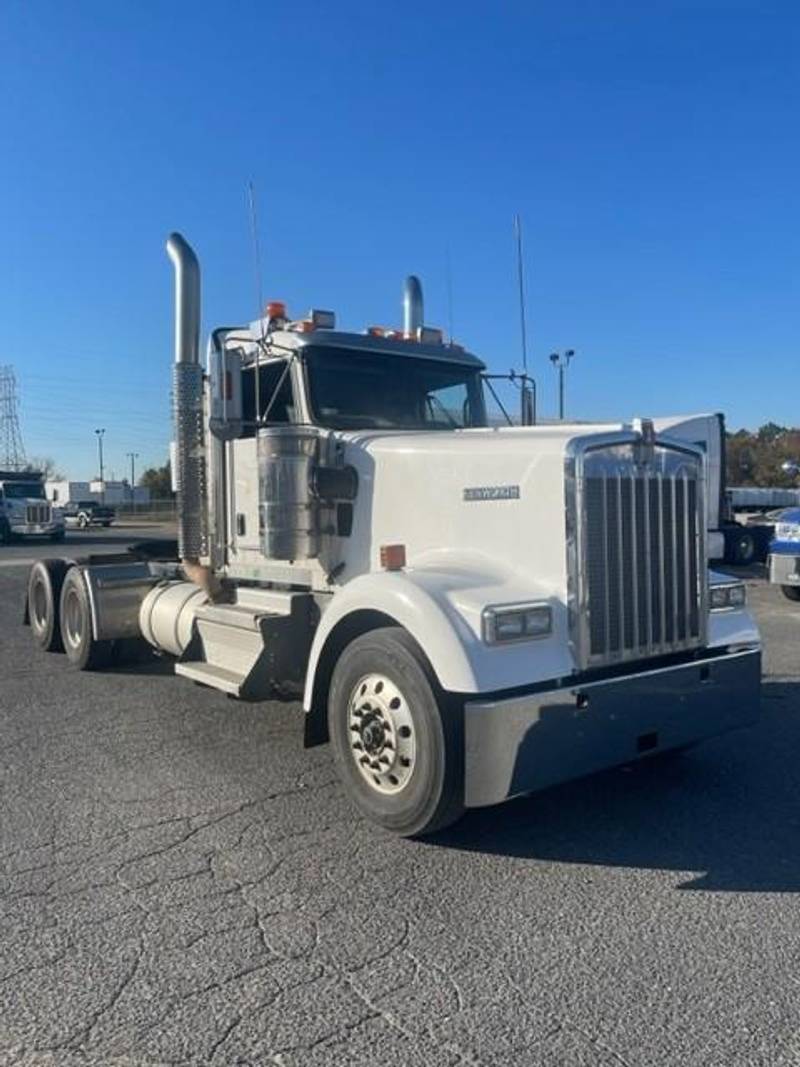 2018 Kenworth W900 (For Sale) | Day Cab | #0560187