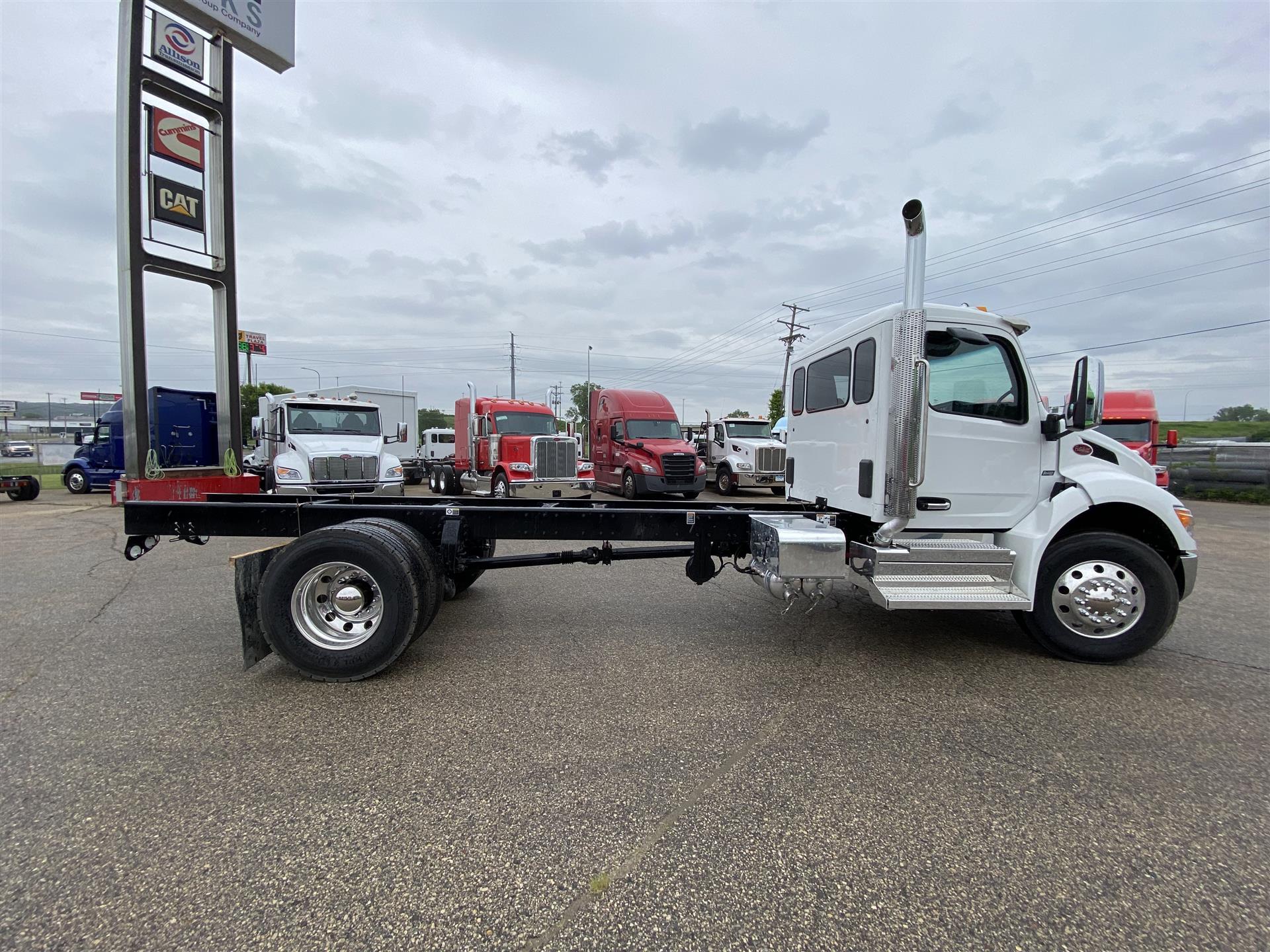 2025 Peterbilt 537 (For Sale) | Cab & Chassis | #30E696578