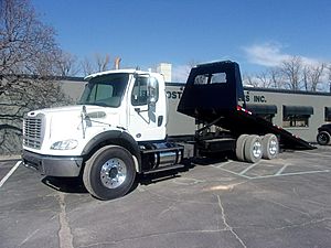 2016 Freightliner M2 112 - Rollback