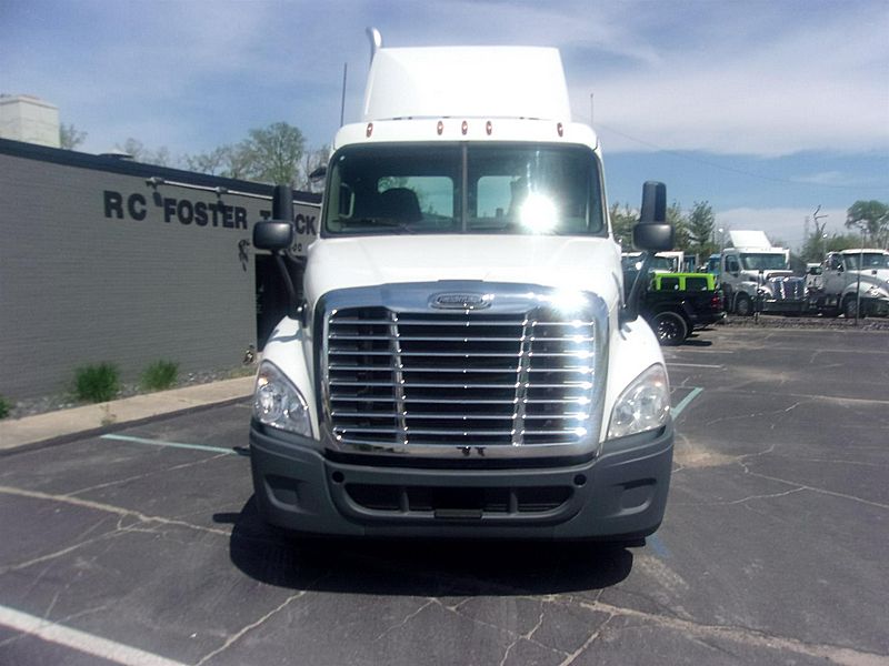 2016 Freightliner Cascadia