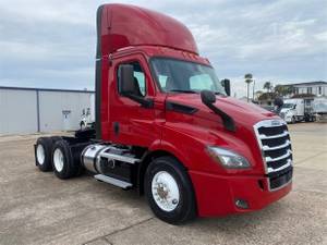 2020 Freightliner Cascadia 116 - Day Cab