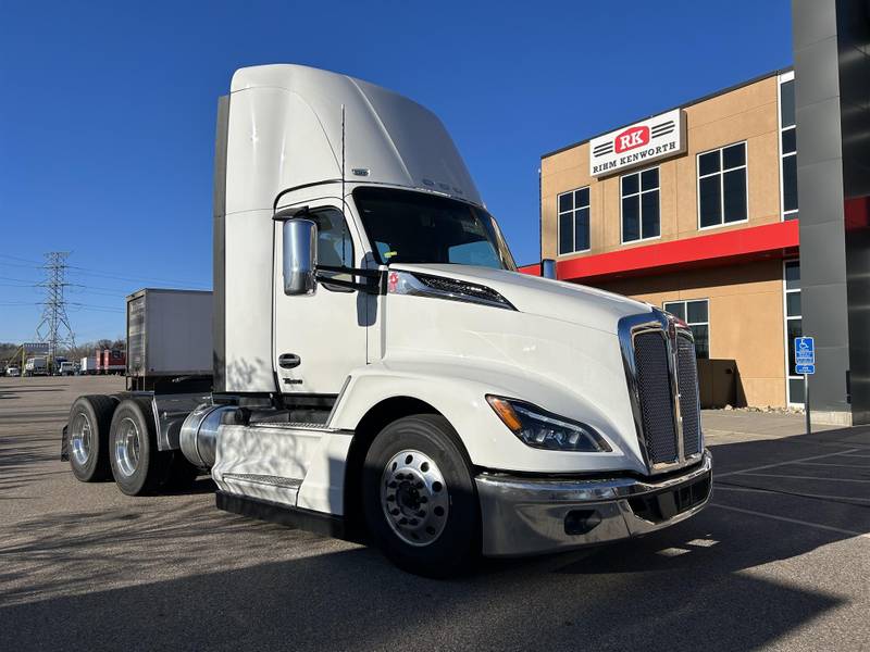 2024 Kenworth T680 For Sale Day Cab RJ383563