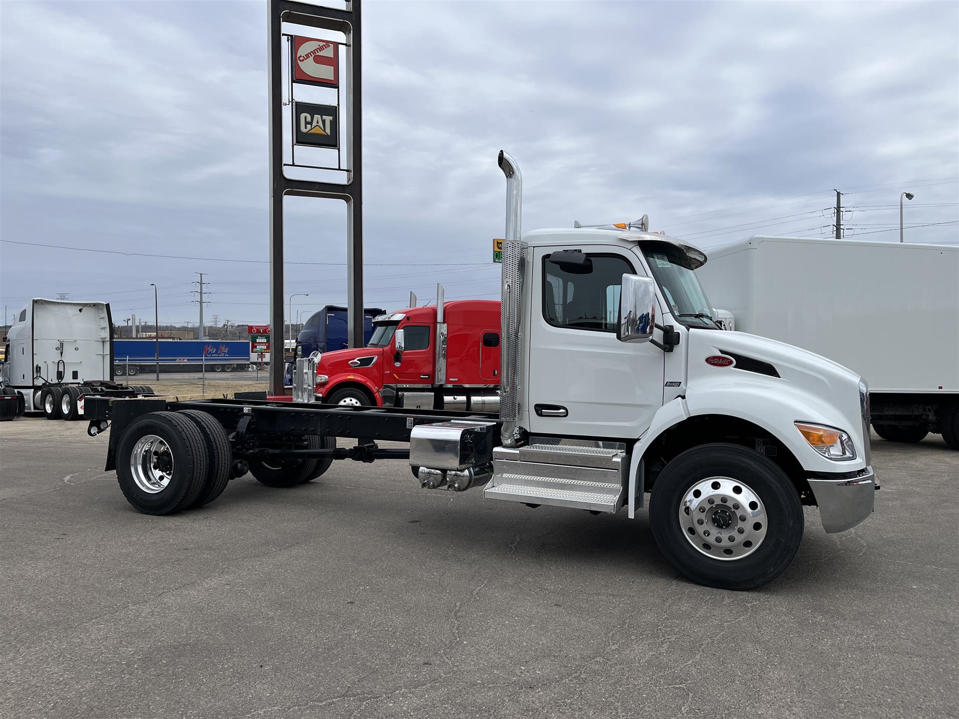 2025 Peterbilt 537 For Sale Cab & Chassis 30E696581