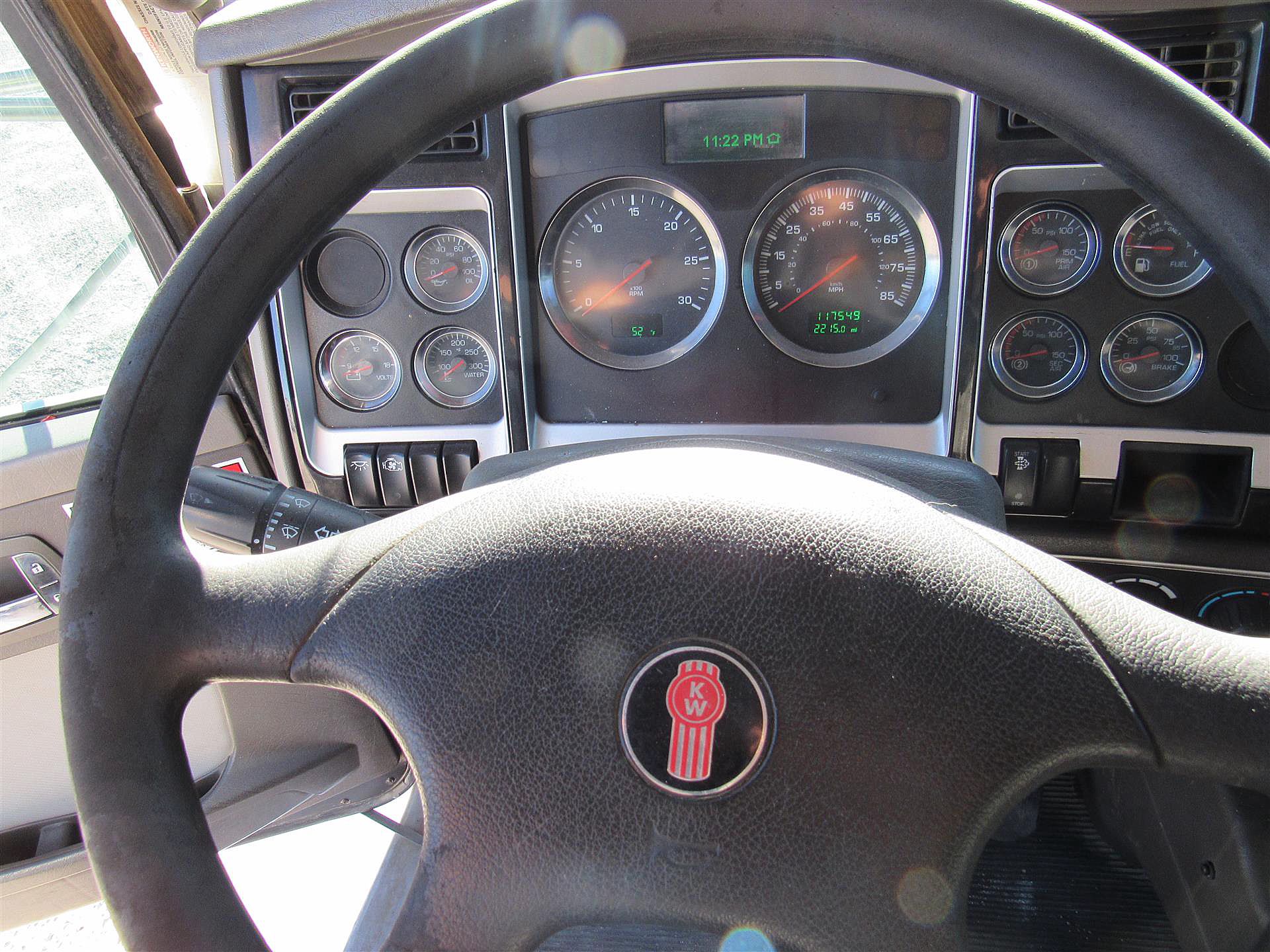 2014 Kenworth T440 (For Sale) Day Cab 369607