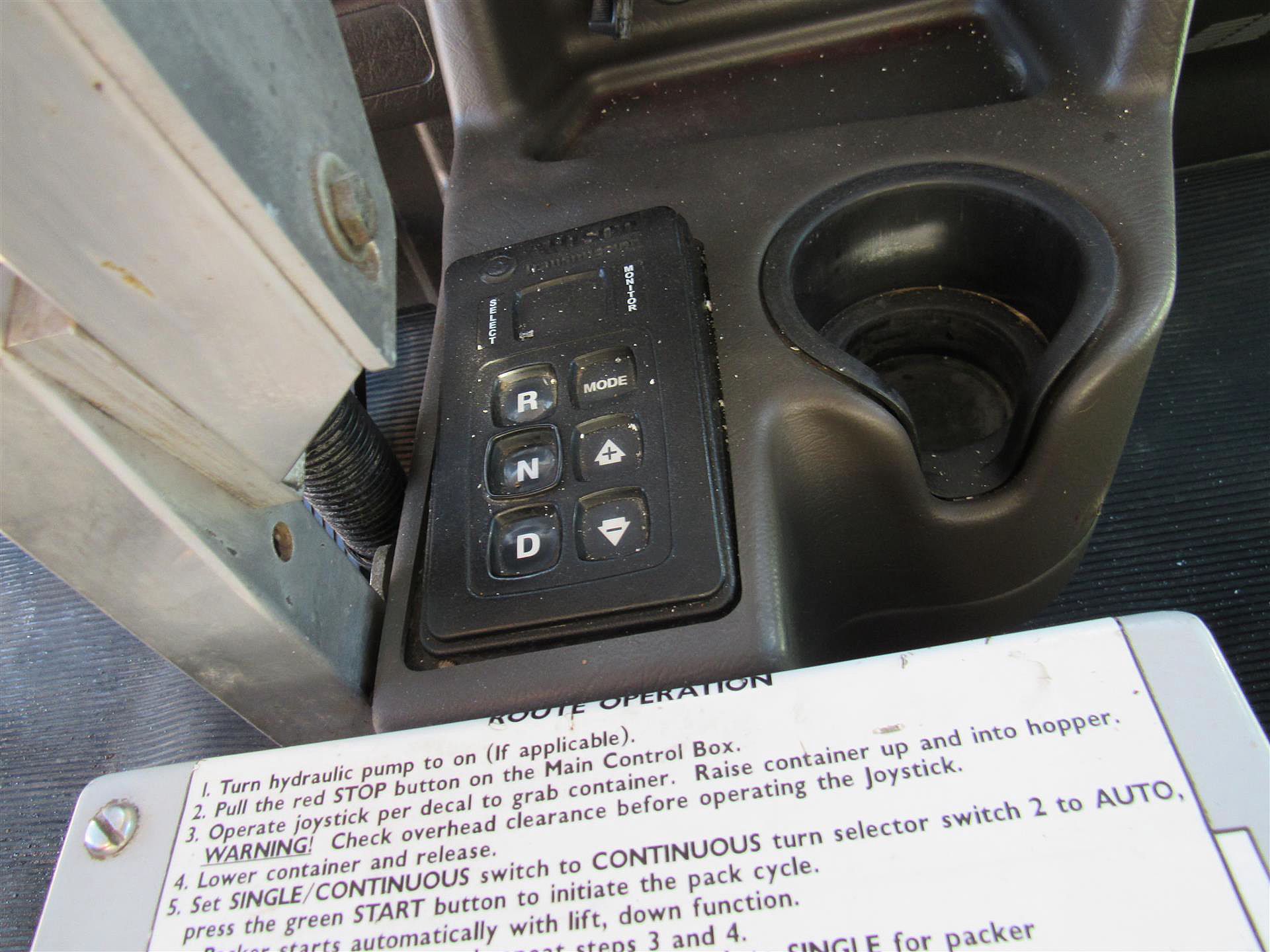 2014 Kenworth T440 (For Sale) Day Cab 369607