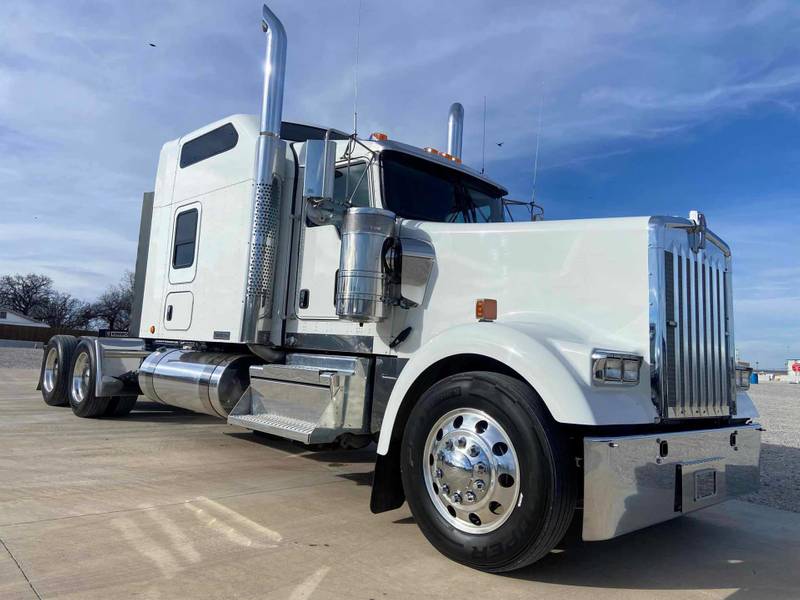 2023 Kenworth W900L For Sale | 86