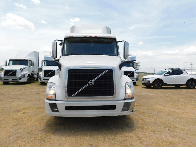 2017 Volvo VNL 630 (For Sale) | 61