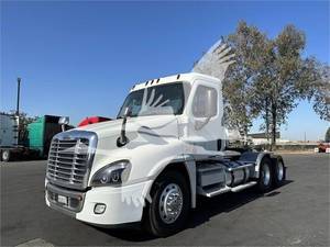 2009 Freightliner Cascadia 125 - Day Cab
