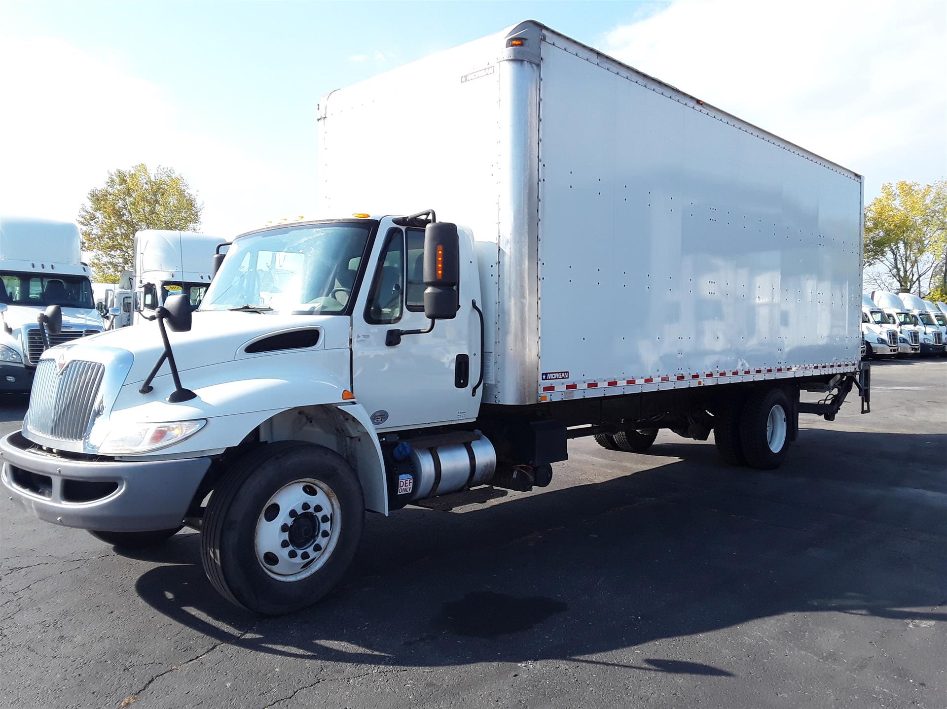 2017 International DuraStar 4300 (For Sale) | 26' Box | Non CDL | # 669588