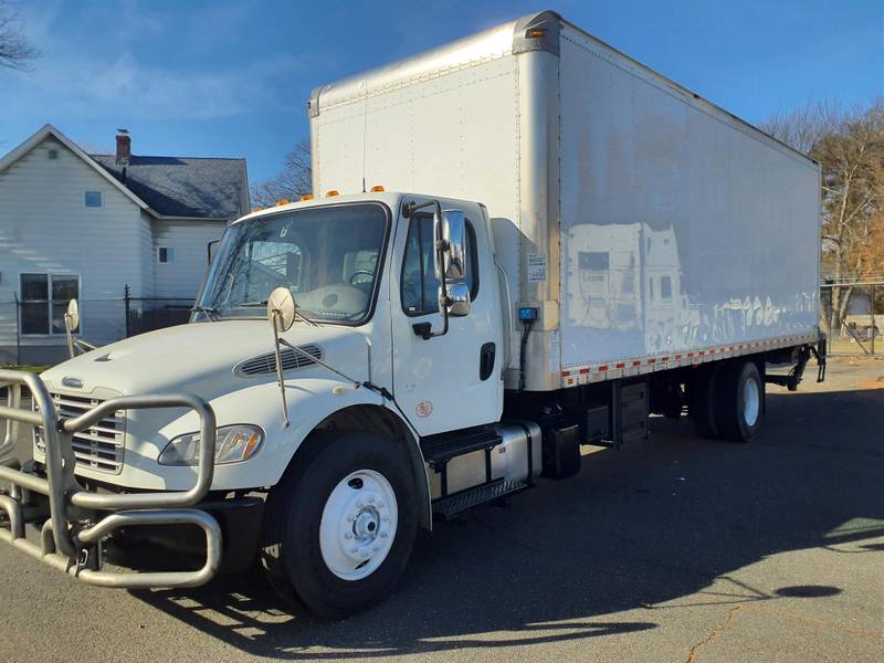 2020 Freightliner M2 106 For Sale | 26' Box | Non CDL | #269685