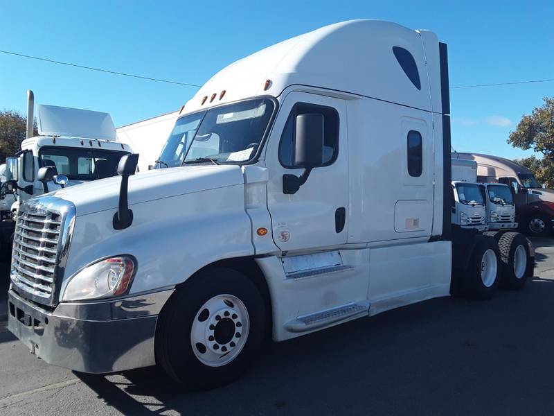 2019 Freightliner CASCADIA PX12564ST