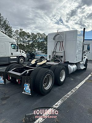 2017 Peterbilt 579