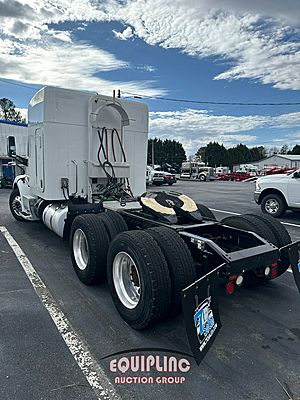 2017 Peterbilt 579