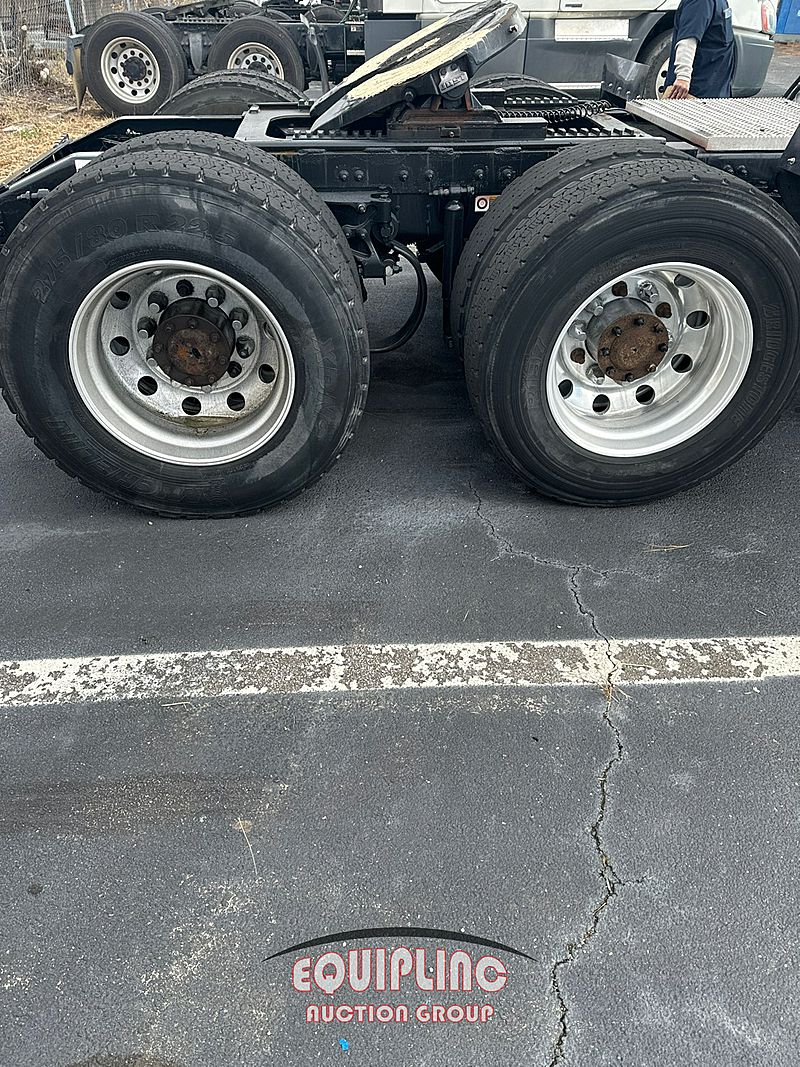 2017 Peterbilt 579