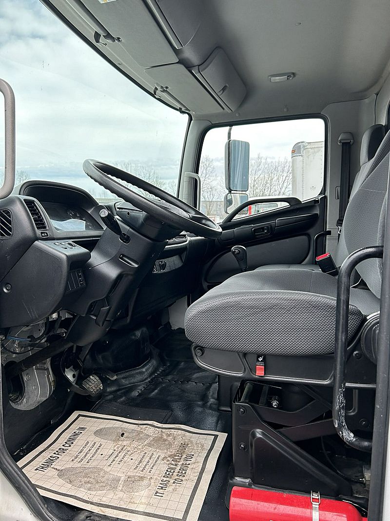 2020 Hino 268 For Sale | 26' | Non CDL | #T-L5S57944
