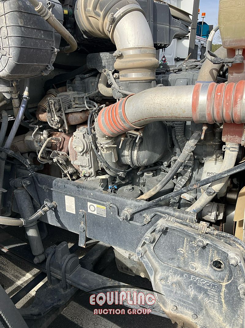 2017 Peterbilt 579