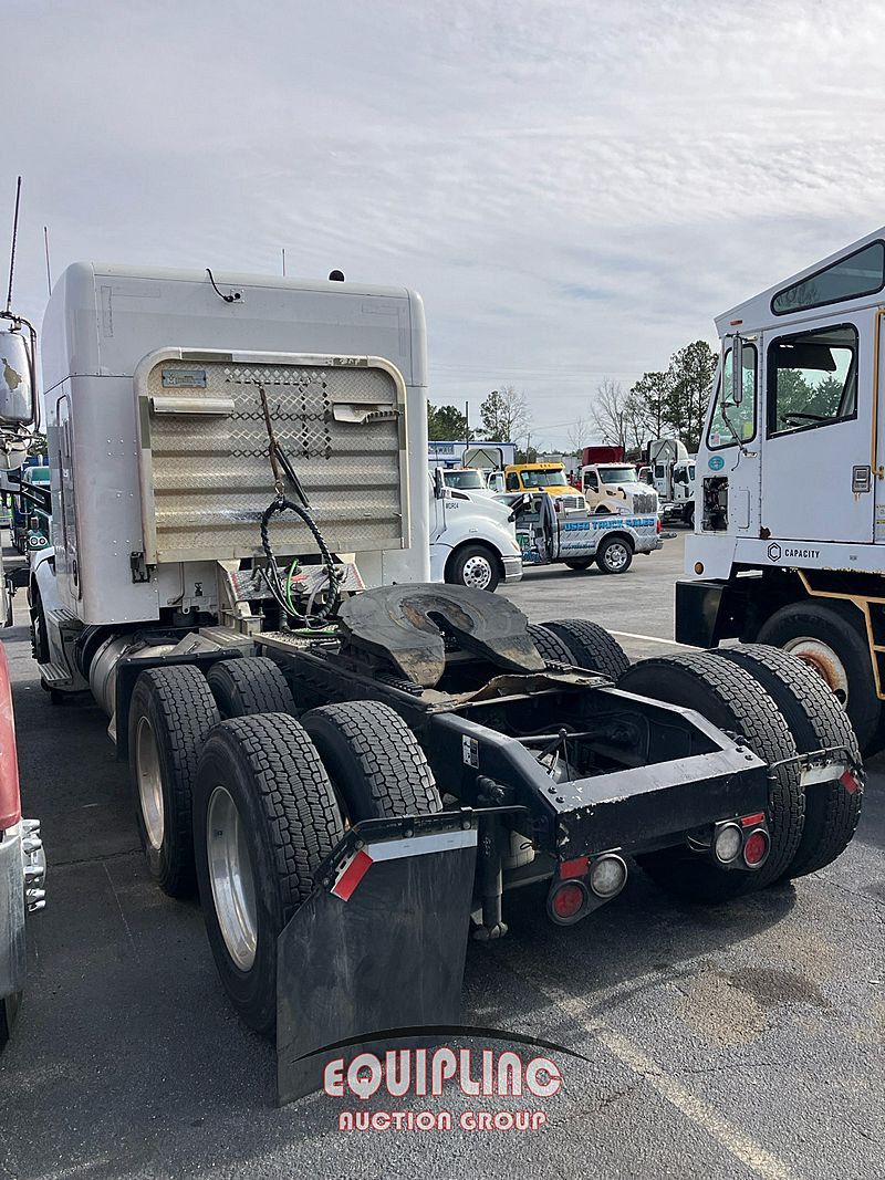 2017 Peterbilt 579
