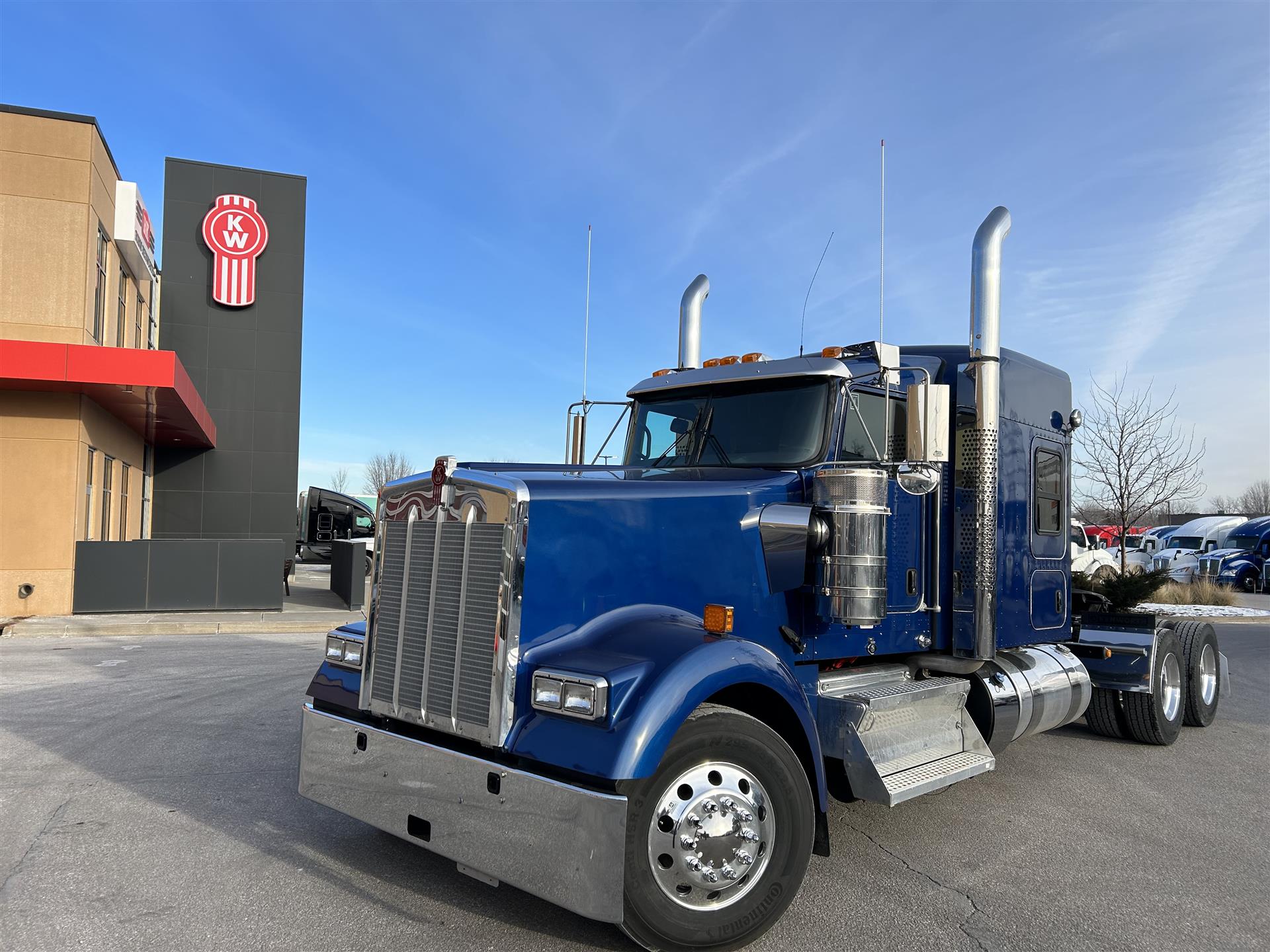 2024 Kenworth W900 (For Sale) 72" Sleeper RR378862