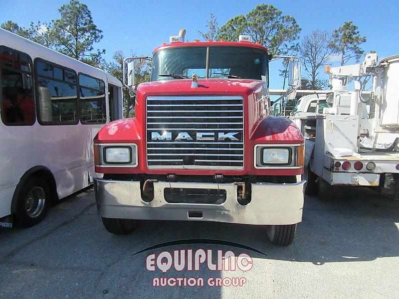 2012 Mack CHU613