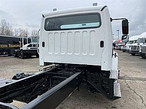 2017 Freightliner M2 - Cab & Chassis