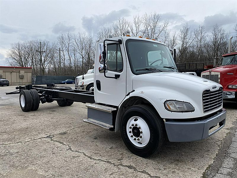 2017 Freightliner M2